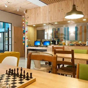 The Nomad Hostel&pension Hostal